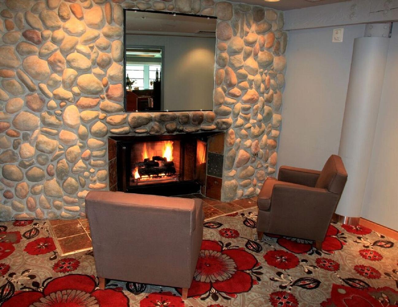 River's Edge Portland, Tapestry Collection By Hilton