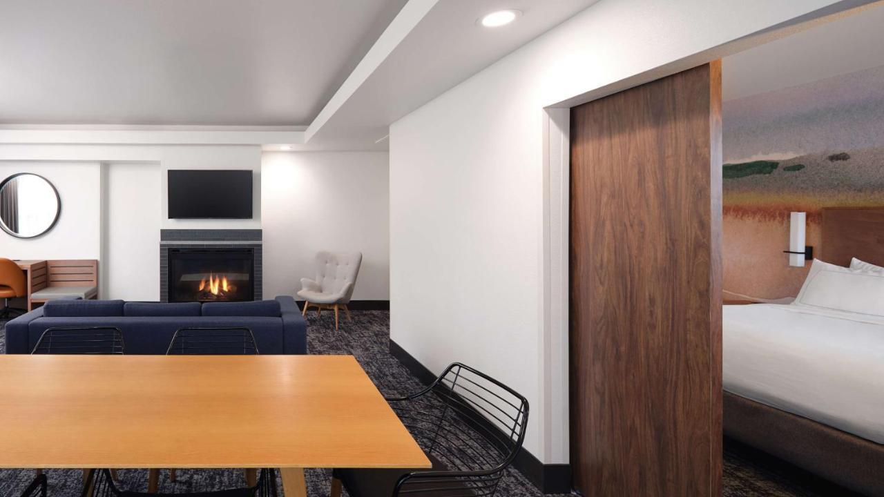 River's Edge Portland, Tapestry Collection By Hilton 4* Portland