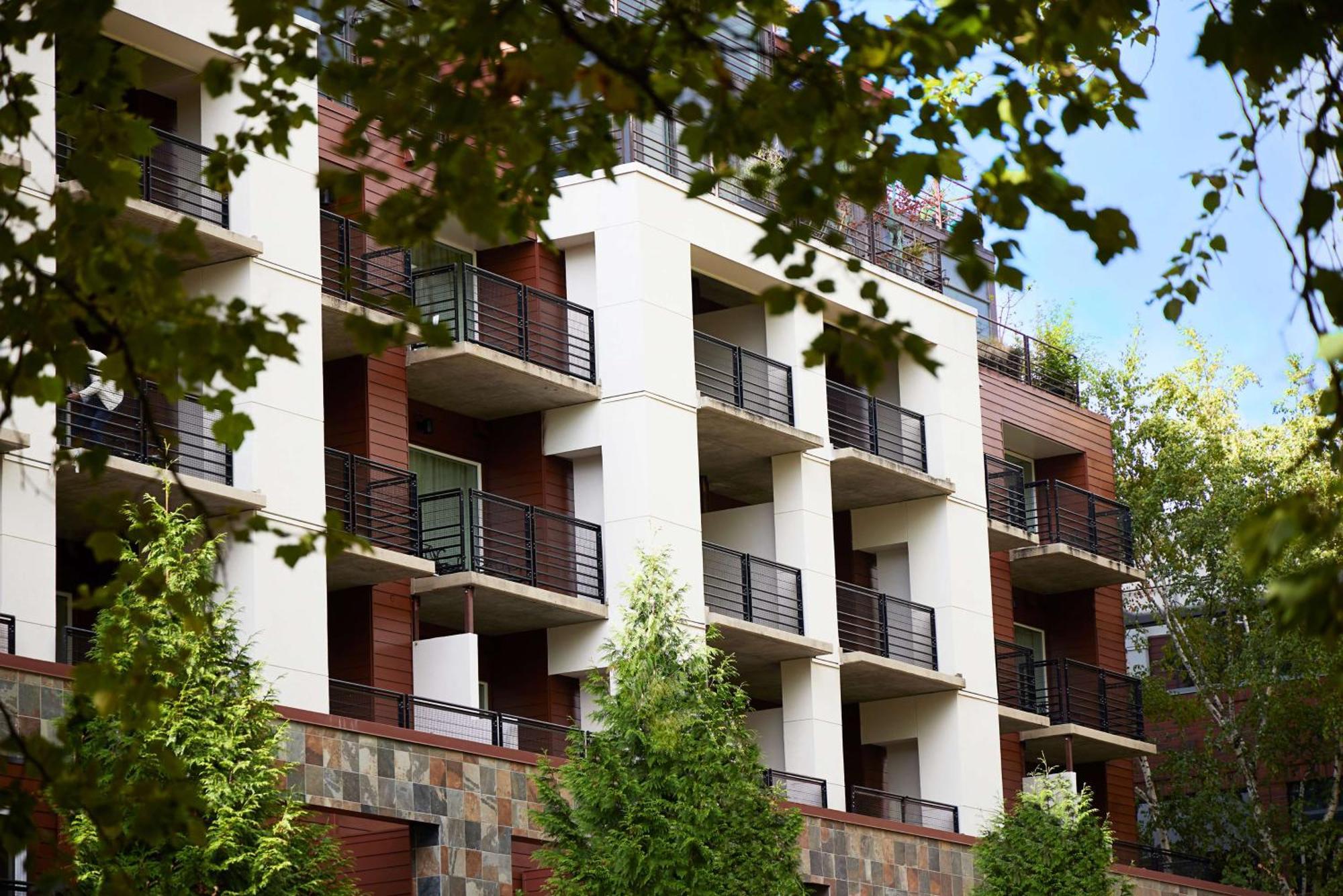River's Edge Portland, Tapestry Collection By Hilton 4* Portland