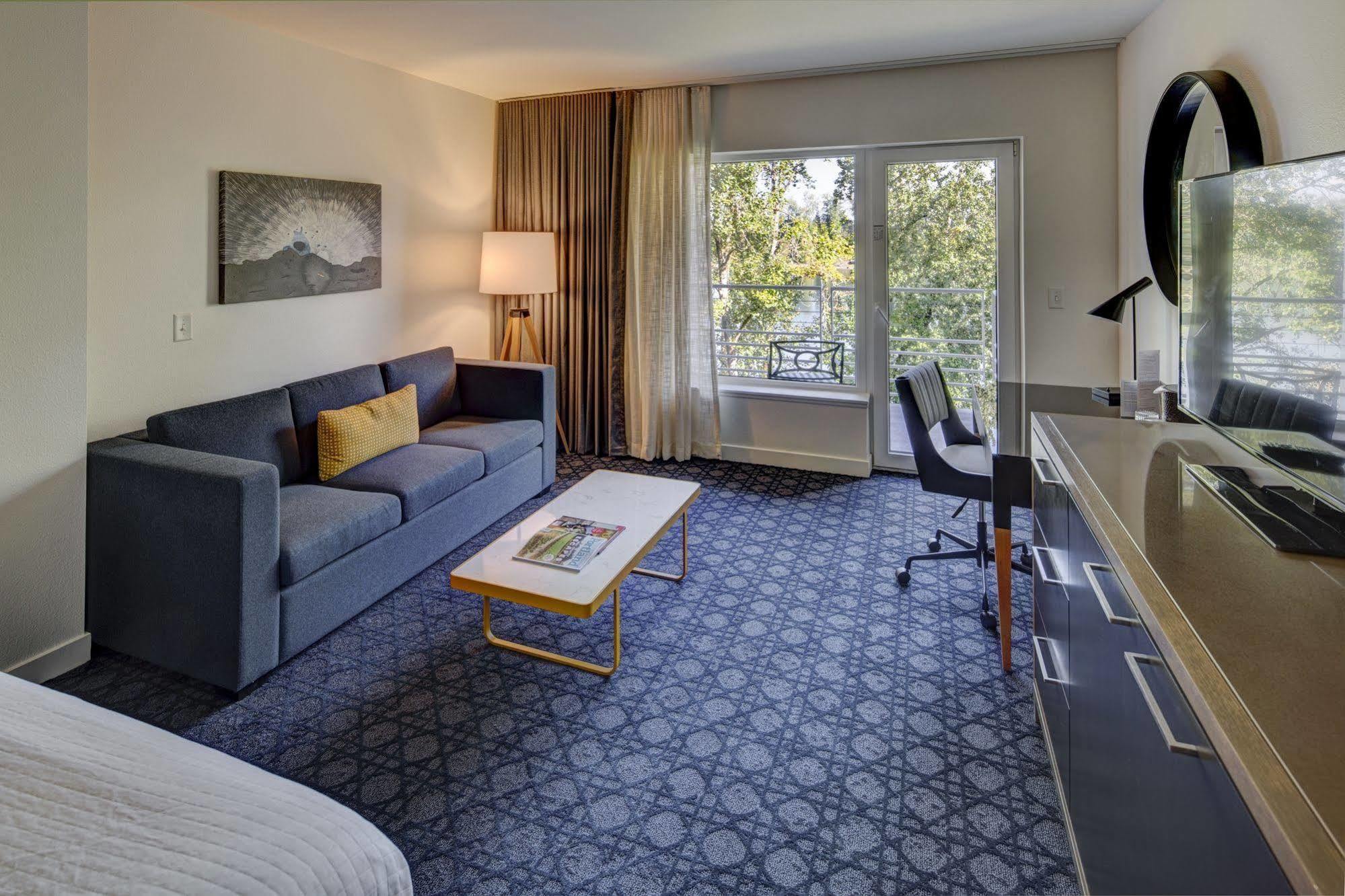River's Edge Portland, Tapestry Collection By Hilton 4*
